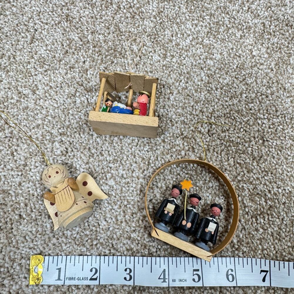 VTG Christmas Ornaments erzgebirge style nativity Painted Set of 3 wooden - Picture 8 of 8